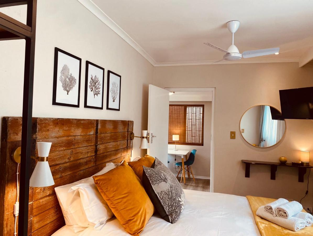 Dolphin Circle Bed & Breakfast 3*